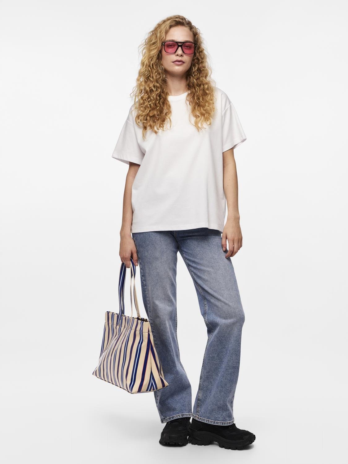PCSKYLAR T-Shirt - Bright White - VERO MODA & VILA Bergvik